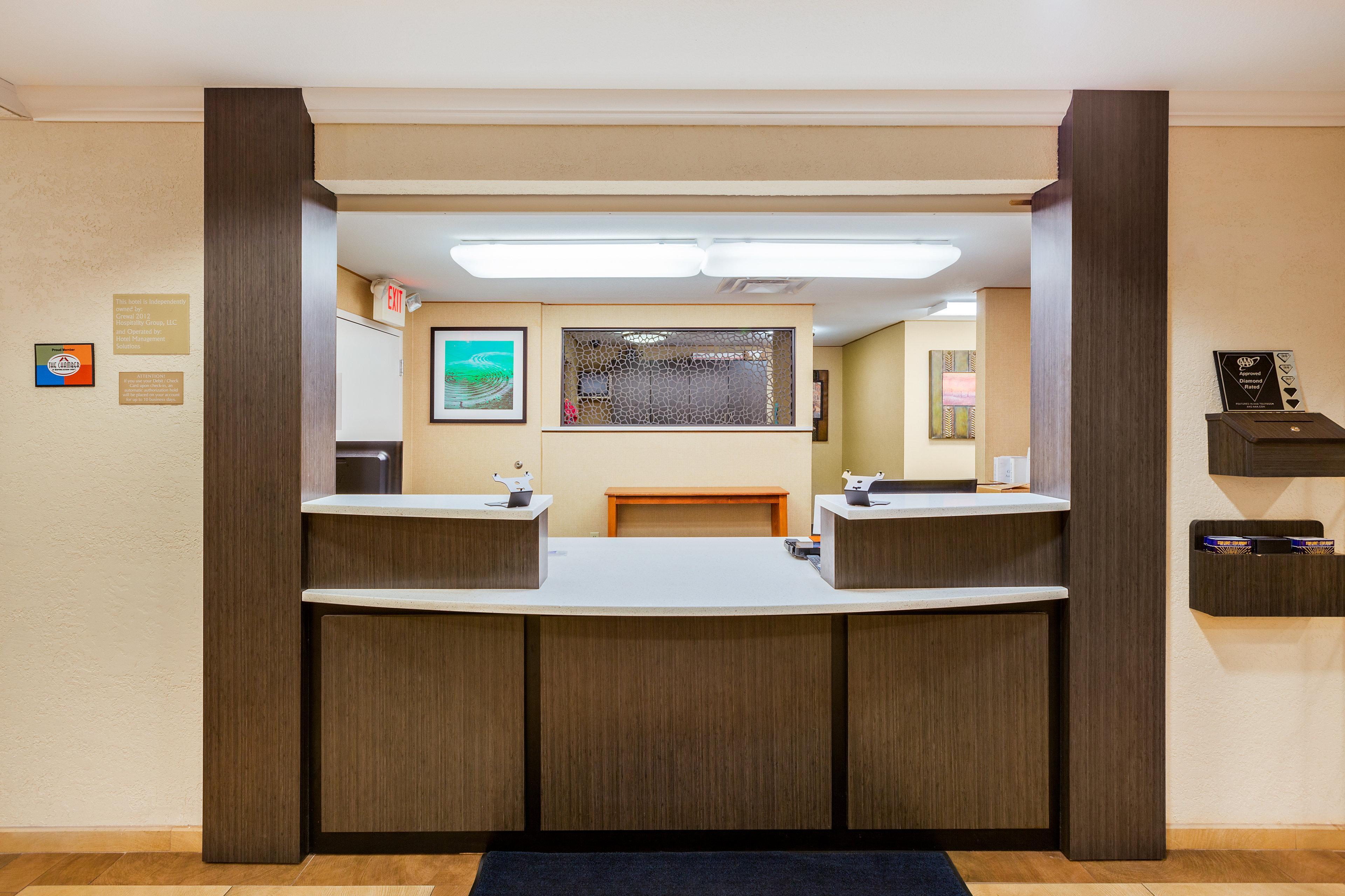 Candlewood Suites Medford By Ihg Extérieur photo
