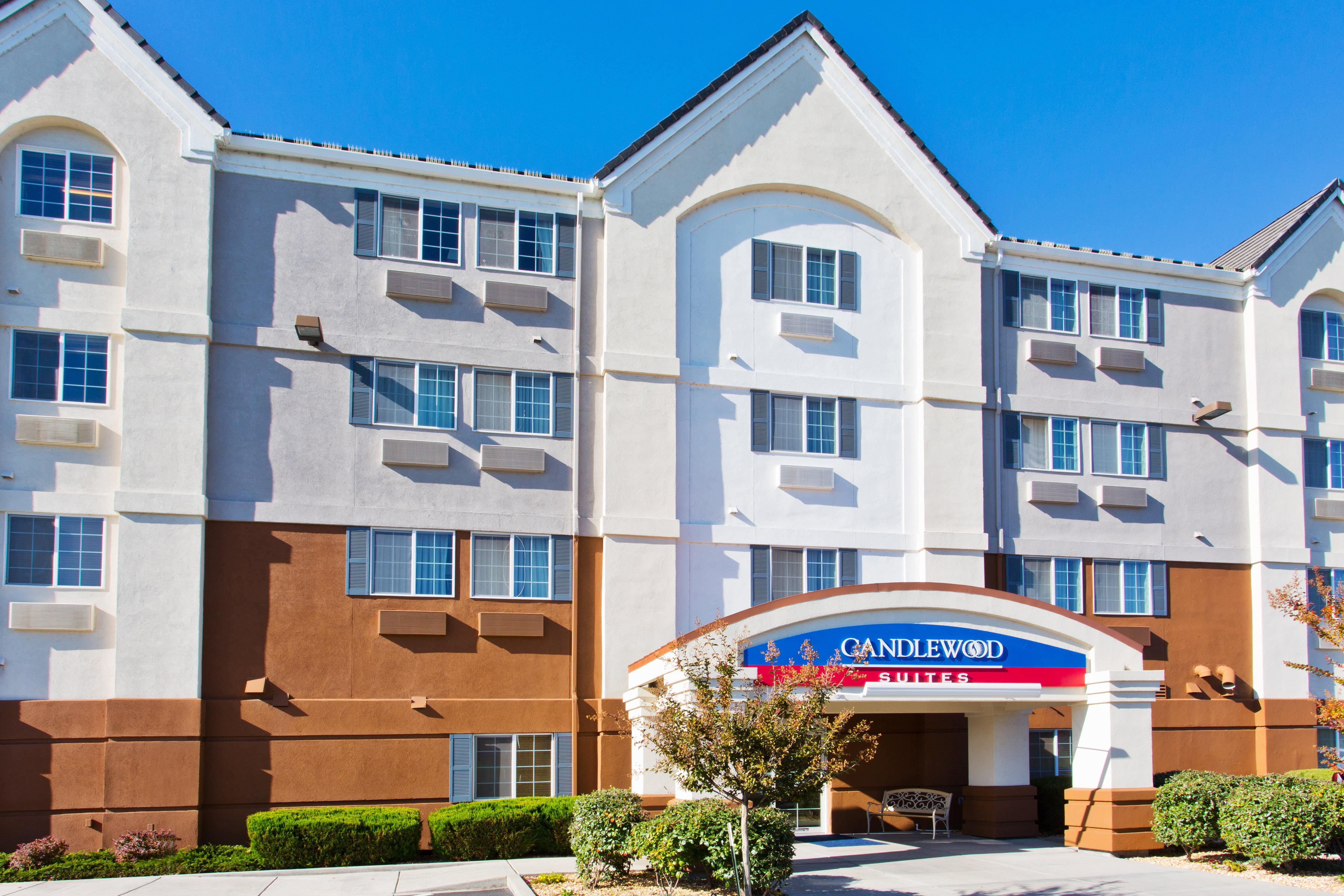Candlewood Suites Medford By Ihg Extérieur photo