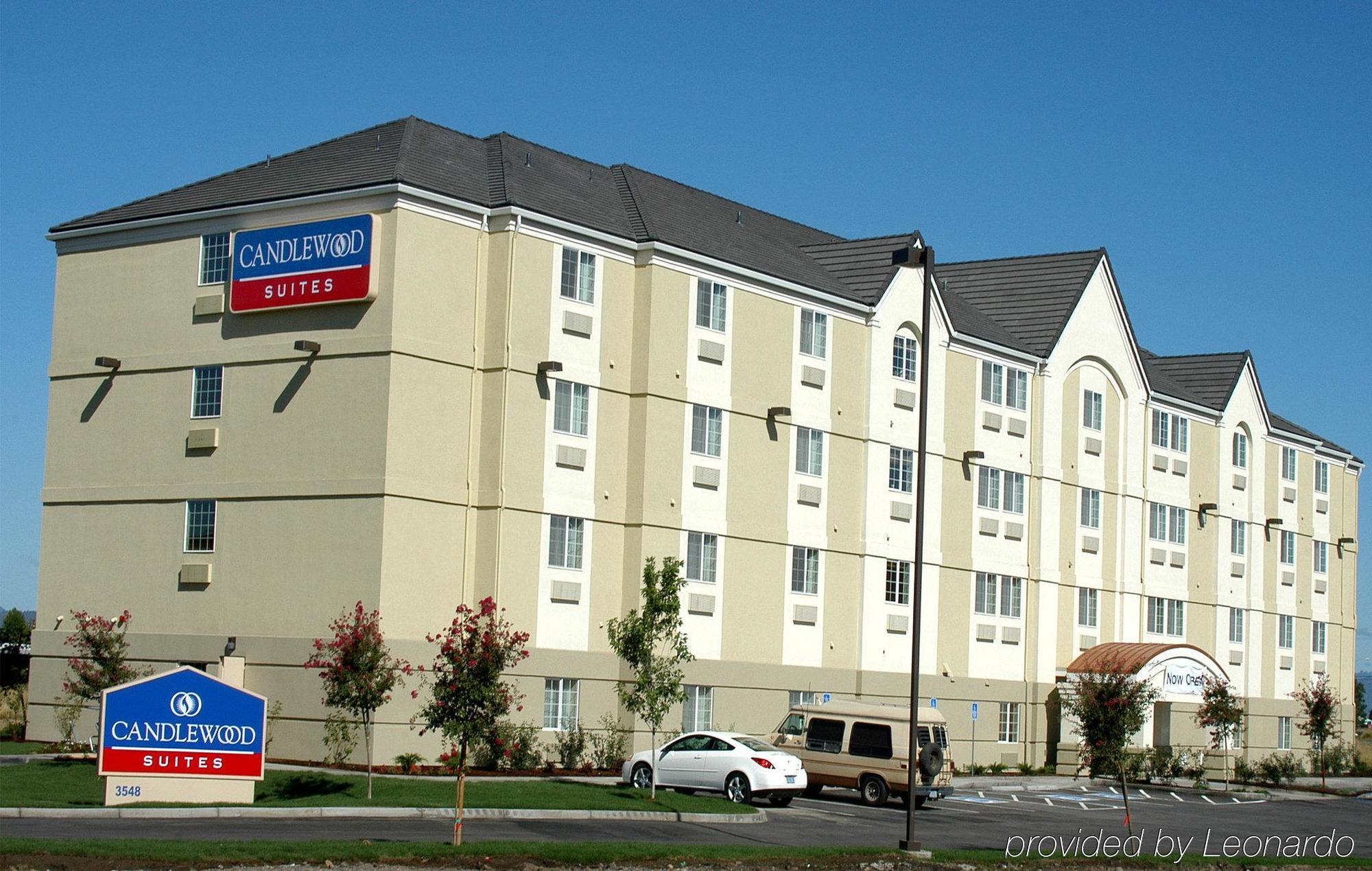 Candlewood Suites Medford By Ihg Extérieur photo