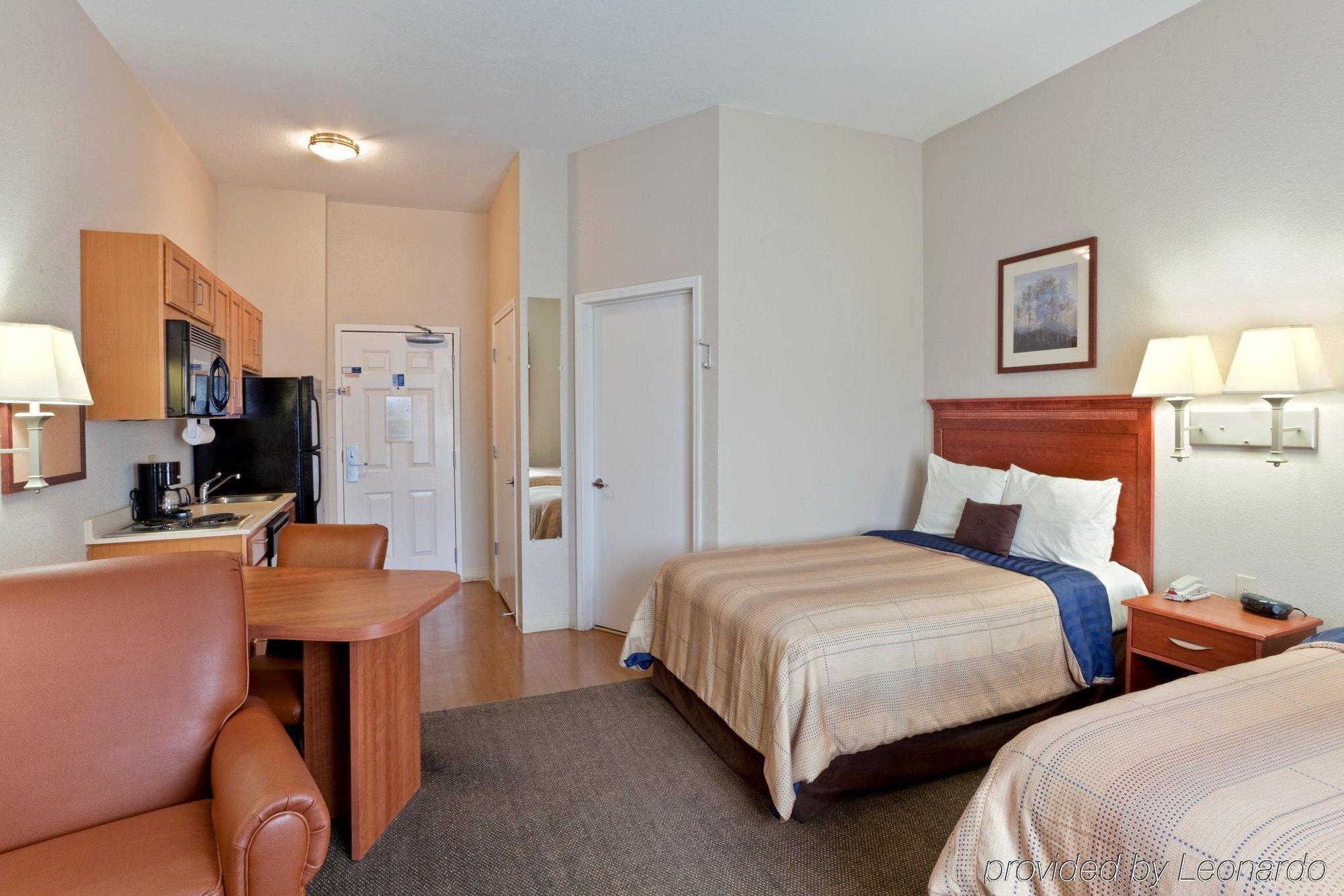 Candlewood Suites Medford By Ihg Extérieur photo