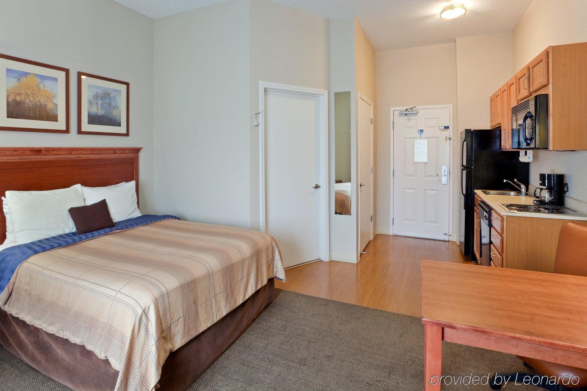 Candlewood Suites Medford By Ihg Extérieur photo